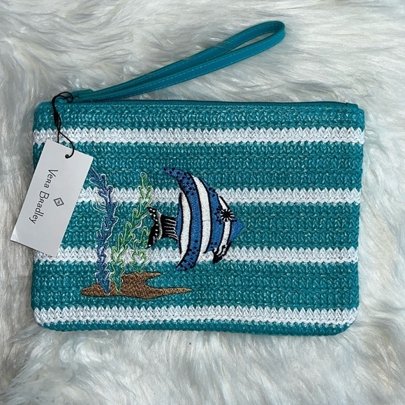 Vera Bradley Handbags - 🆕 Vera Bradley Zip Top Straw Wristlet Antilles Treasure Fish Turquoise/White 🐟